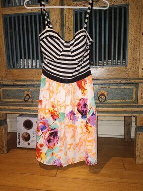 Women's Bebe midi thin strap dress/ floral, striped